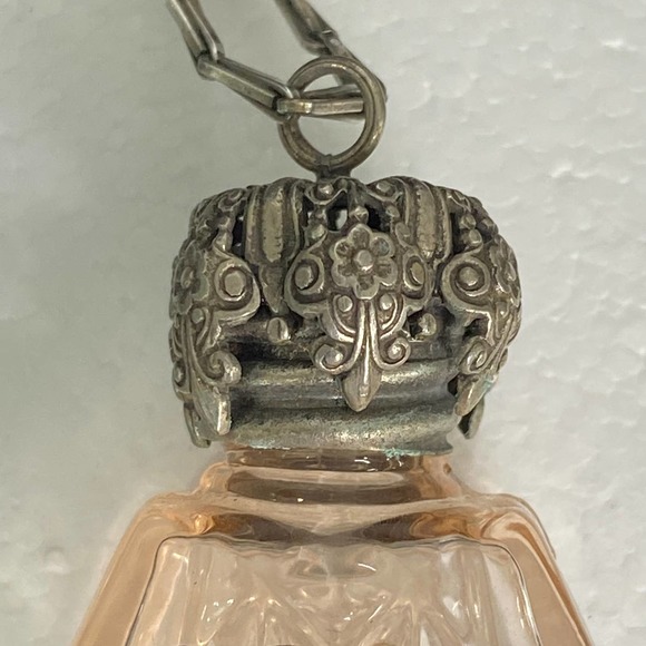 LVP France Perfume Bottle necklace - Picture 5 of 8